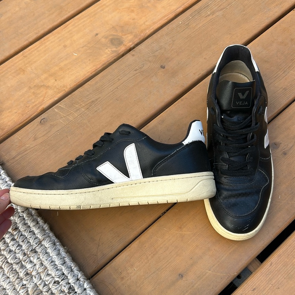 Men’s Vejas